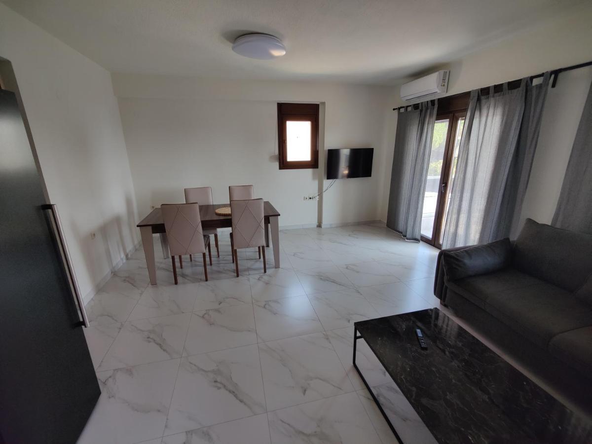 Villa Cassiopeia Никити Екстериор снимка