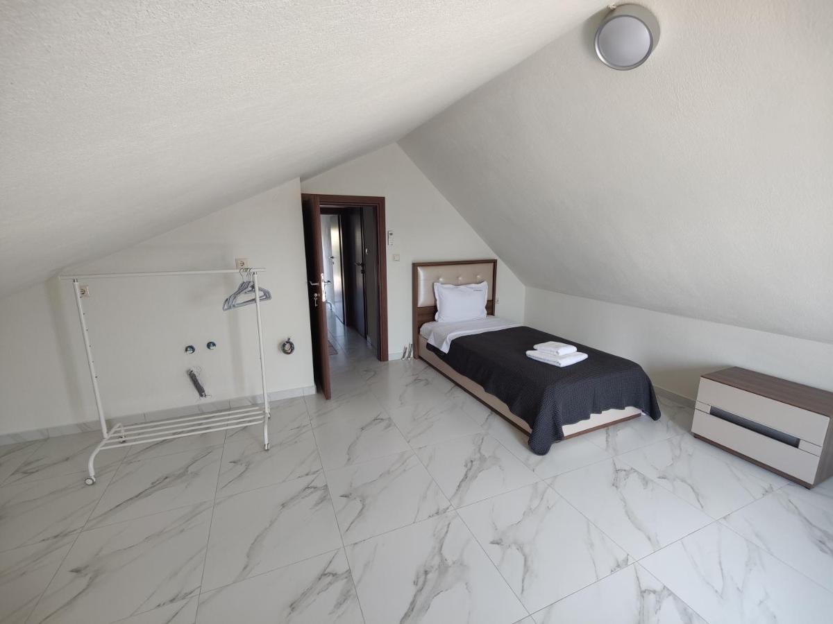 Villa Cassiopeia Никити Екстериор снимка
