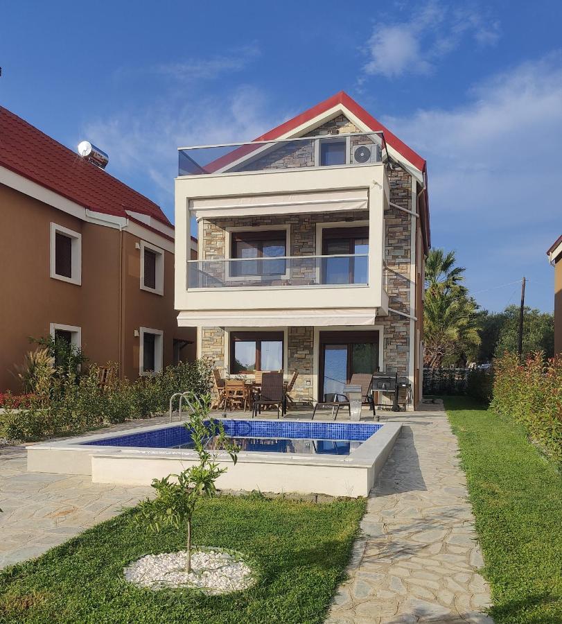 Villa Cassiopeia Никити Екстериор снимка